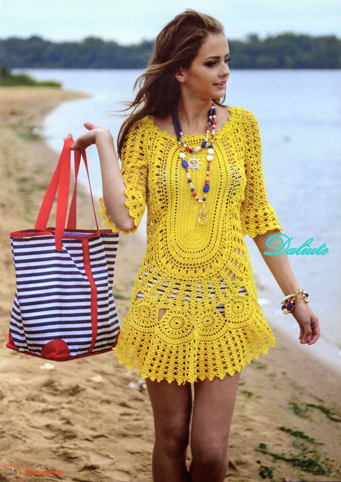 ME SIGUES... Click here to find out about the Vestido skater con volante y estampado de piñas Plus, part of our latest Monos cortos & largos collection ready to shop online today!